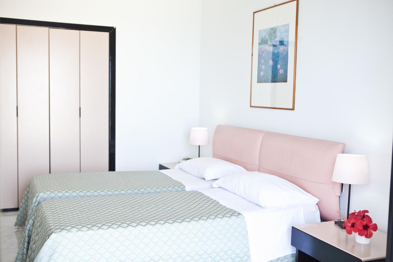 Futura Style Helios Hotel Noto Kültér fotó